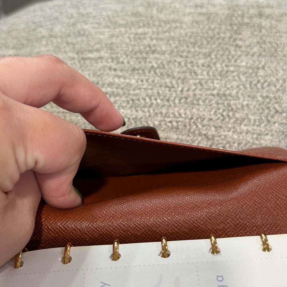 Louis Vuitton Monogram Agenda - Picture 10 of 11